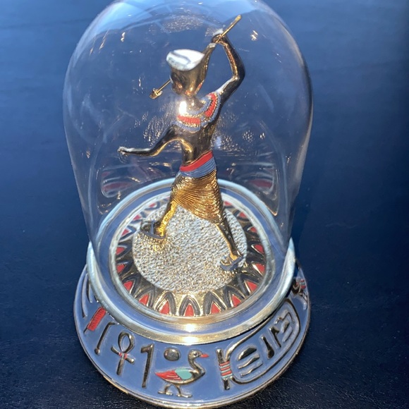 Egyptian Collectible Glass Globe - Picture 3 of 5